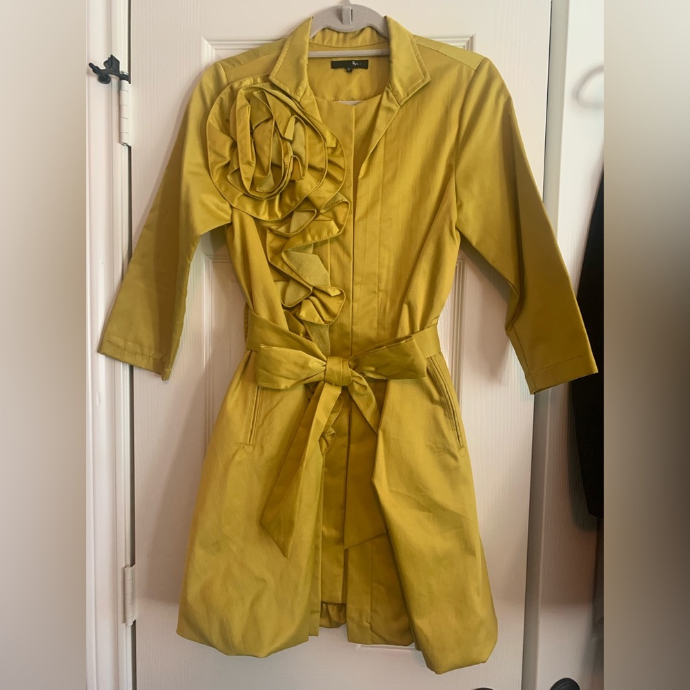 Ryu Vibrant Yellow Lightweight Coat
